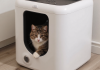 现代自动清洁猫厕所旋转电动款，智能宠物用品展示